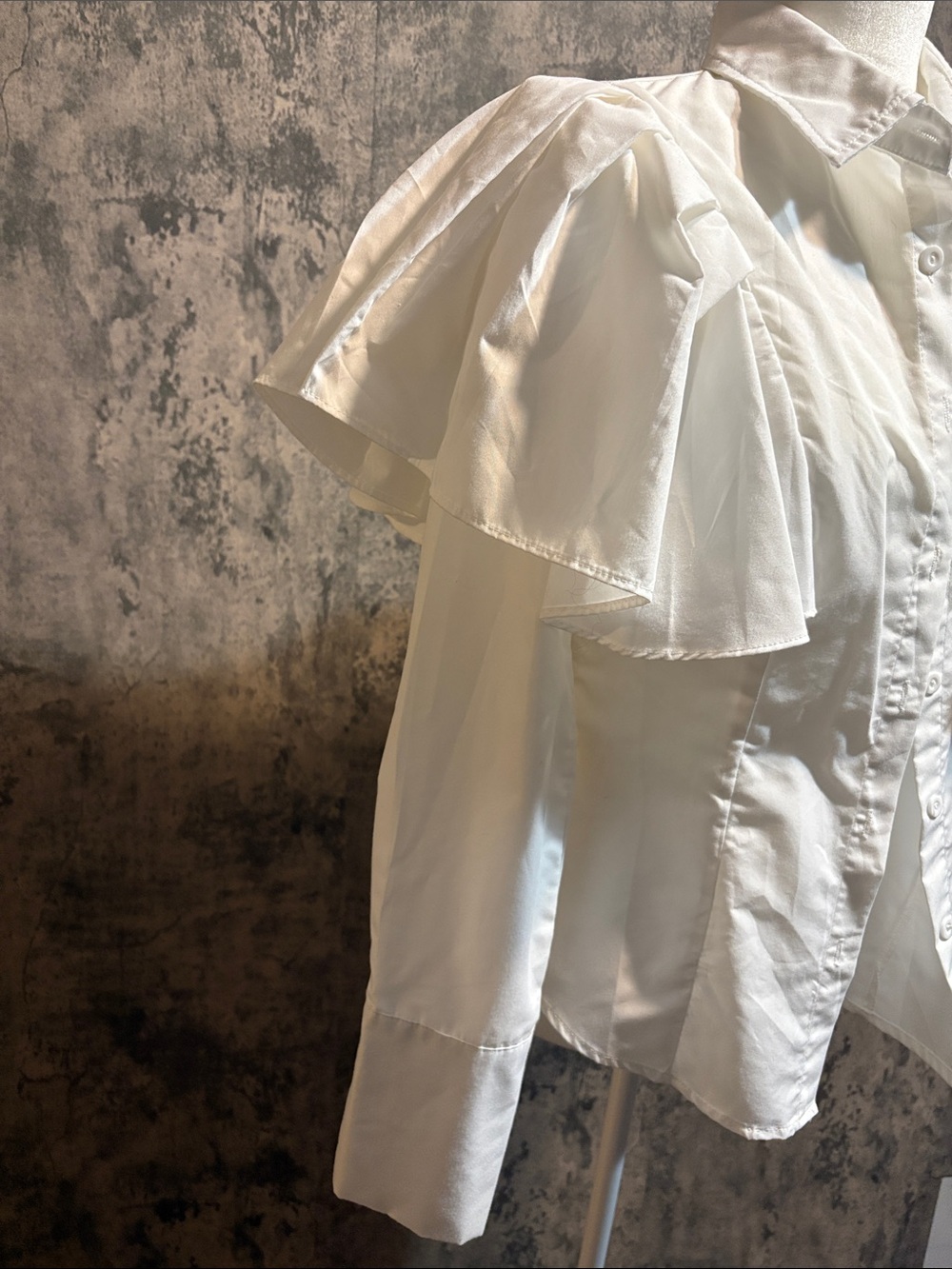 White Ruffled Shoulder Button-Front Women's Top - Picture 4 of 6